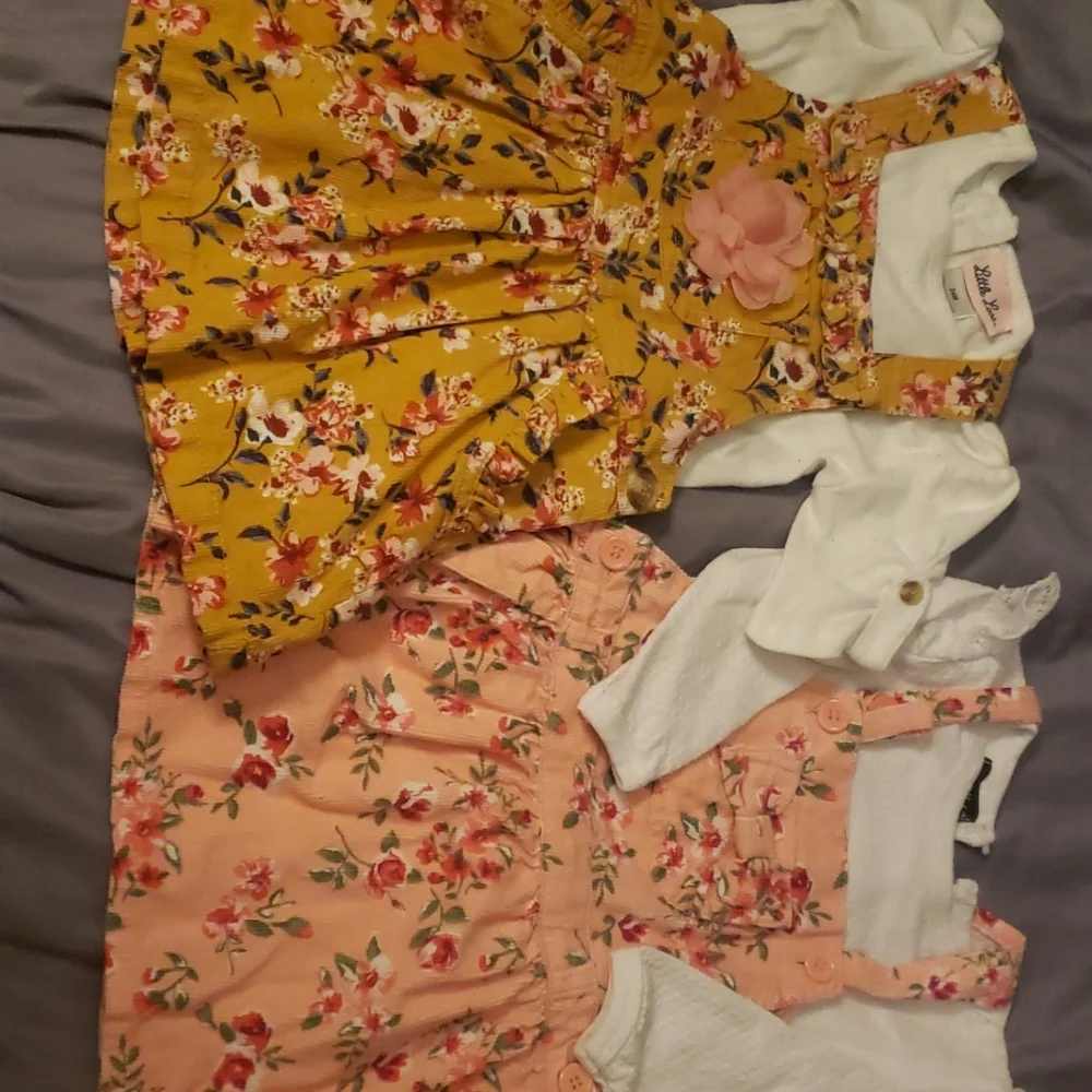 Two dresses - Picture 2 of 9